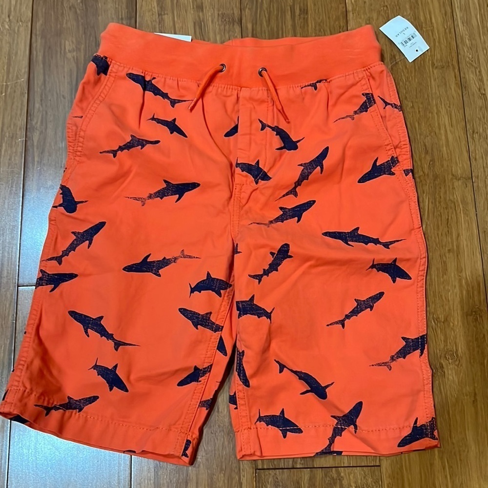 Gap kids boys pull on shorts orange & navy sharks sizes medium, large & XL NWT